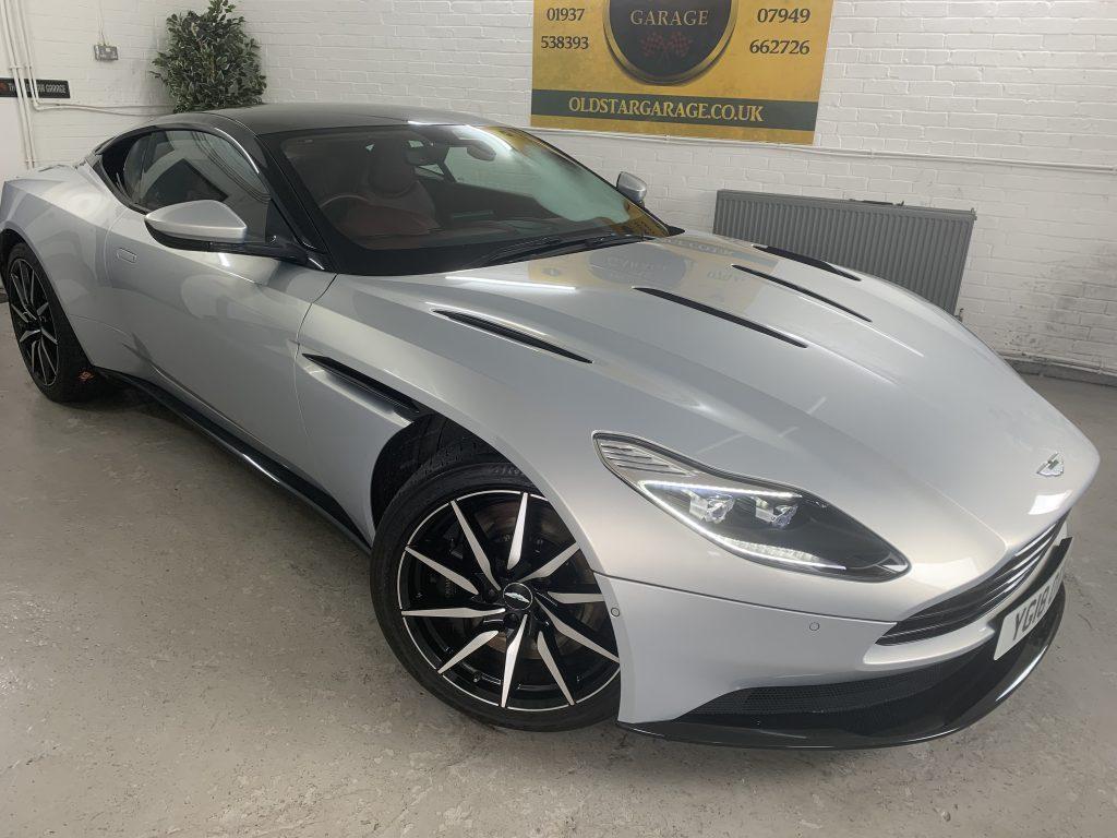 ASTON MARTIN DB11